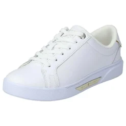 Chic HW Court Sneaker