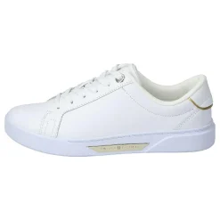 Chic HW Court Sneaker