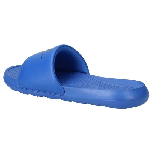 Nike Victori One