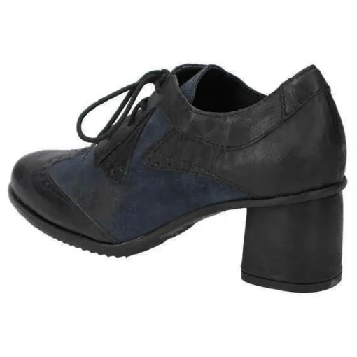 Schnürschuh