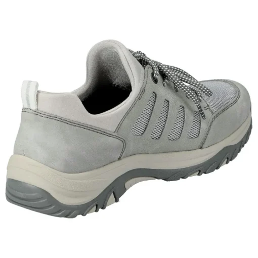Schnürschuh