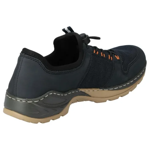 Schnürschuh