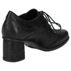 Schnürschuh