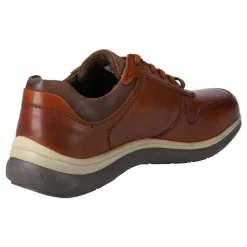 Schnürschuh