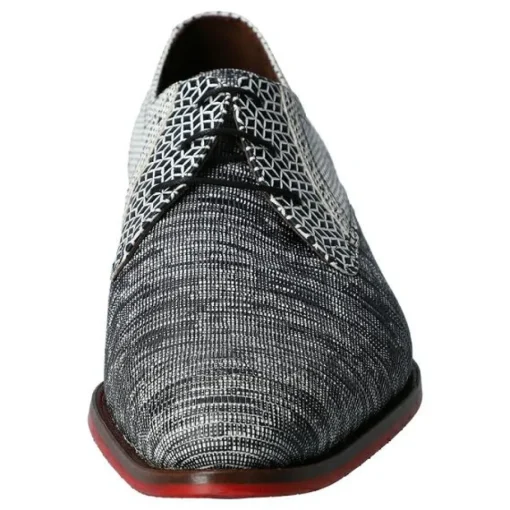 Schnürschuh