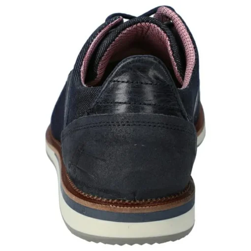 Schnürschuh