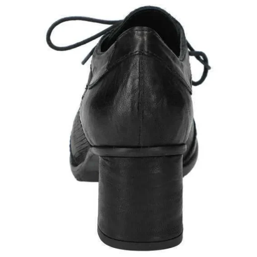 Schnürschuh