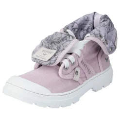 Sneaker hoch