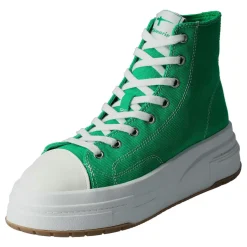 Sneaker hoch