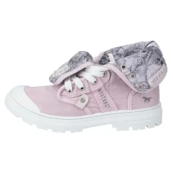 Sneaker hoch