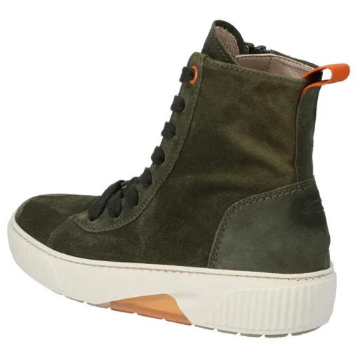 Sneaker hoch
