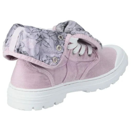 Sneaker hoch