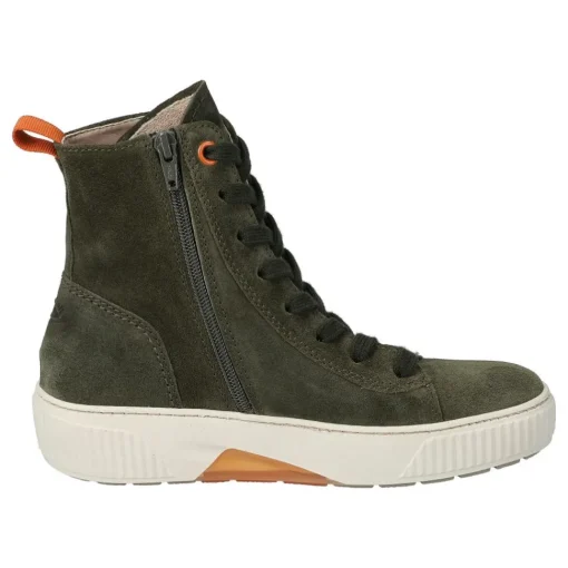 Sneaker hoch