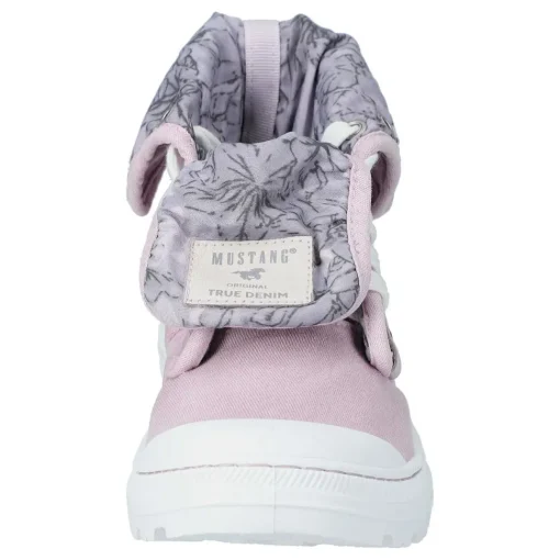 Sneaker hoch