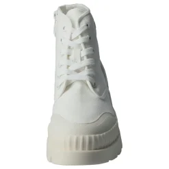 Sneaker hoch