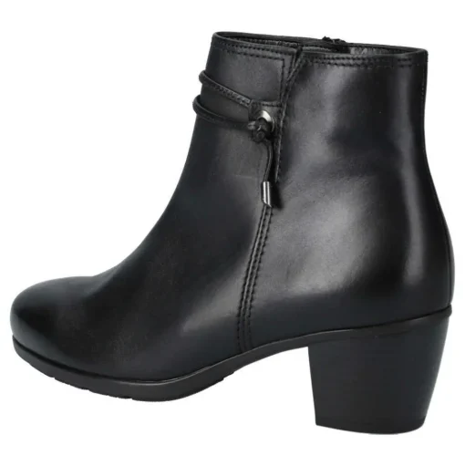 Stiefelette