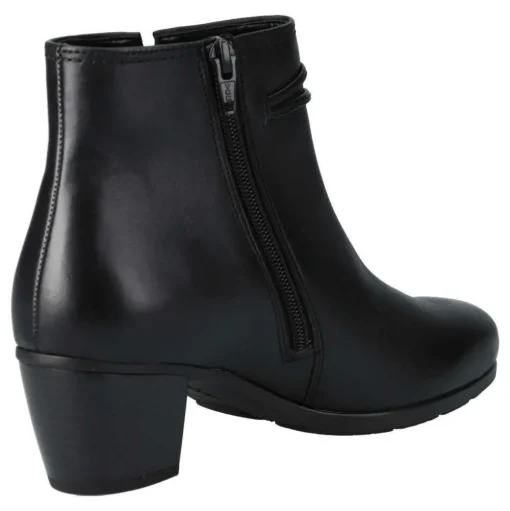 Stiefelette