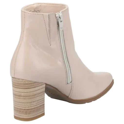 Stiefelette